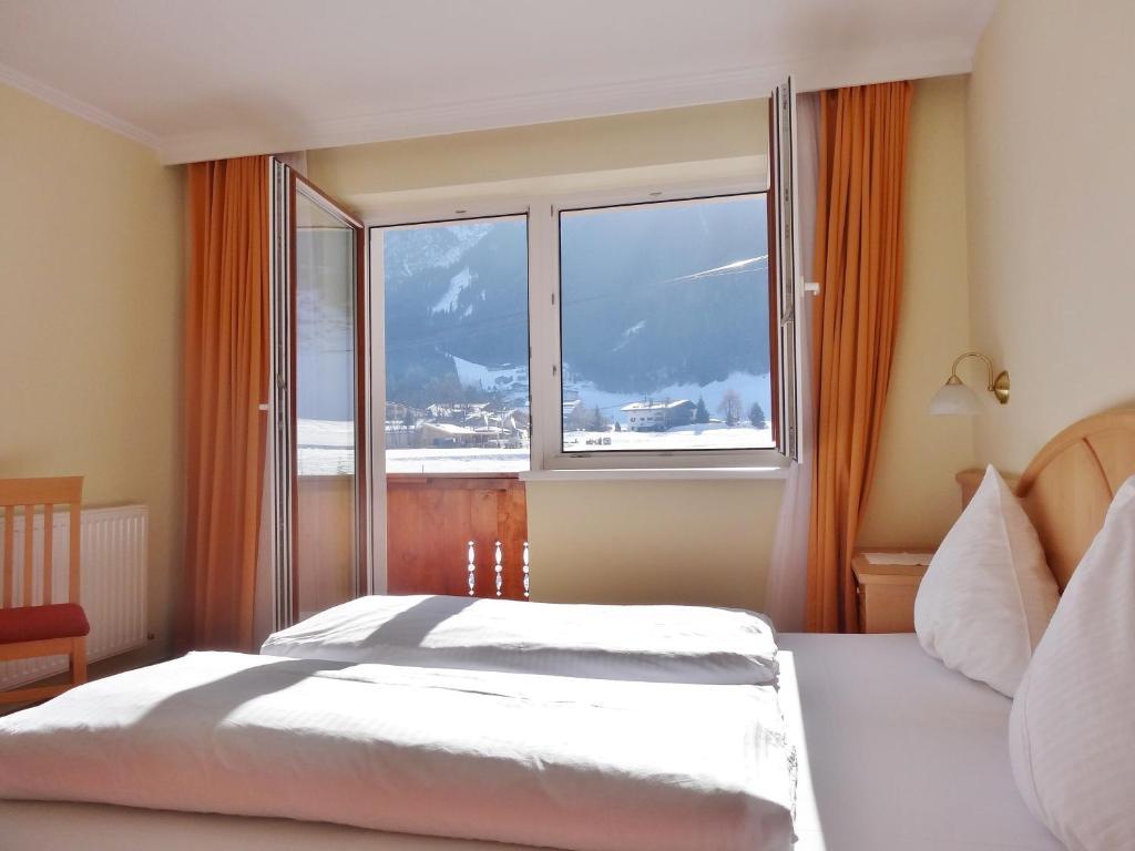 Hotel Scheulinghof Mayrhofen Habitación foto